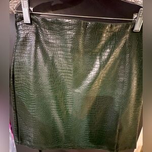 Topshop Faux Croc Leather Mini Skirt - Dark Green, Size US 8